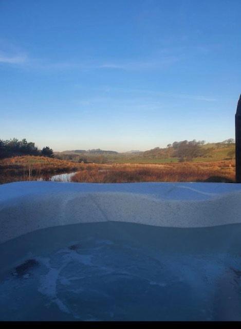 Pond View Pod 1 With Outdoor Hot Tub - Fife - Loch Leven - Lomond Hills Villa Kelty Luaran gambar